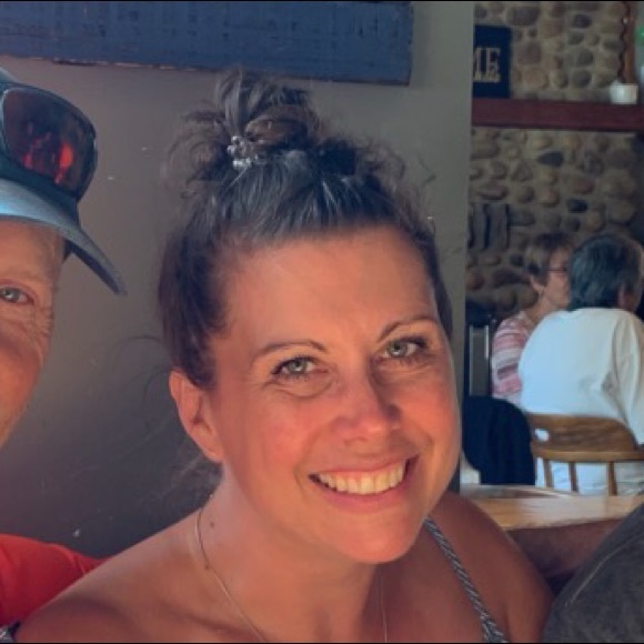 Meet your Posher, Erika - Picture 1 of 1